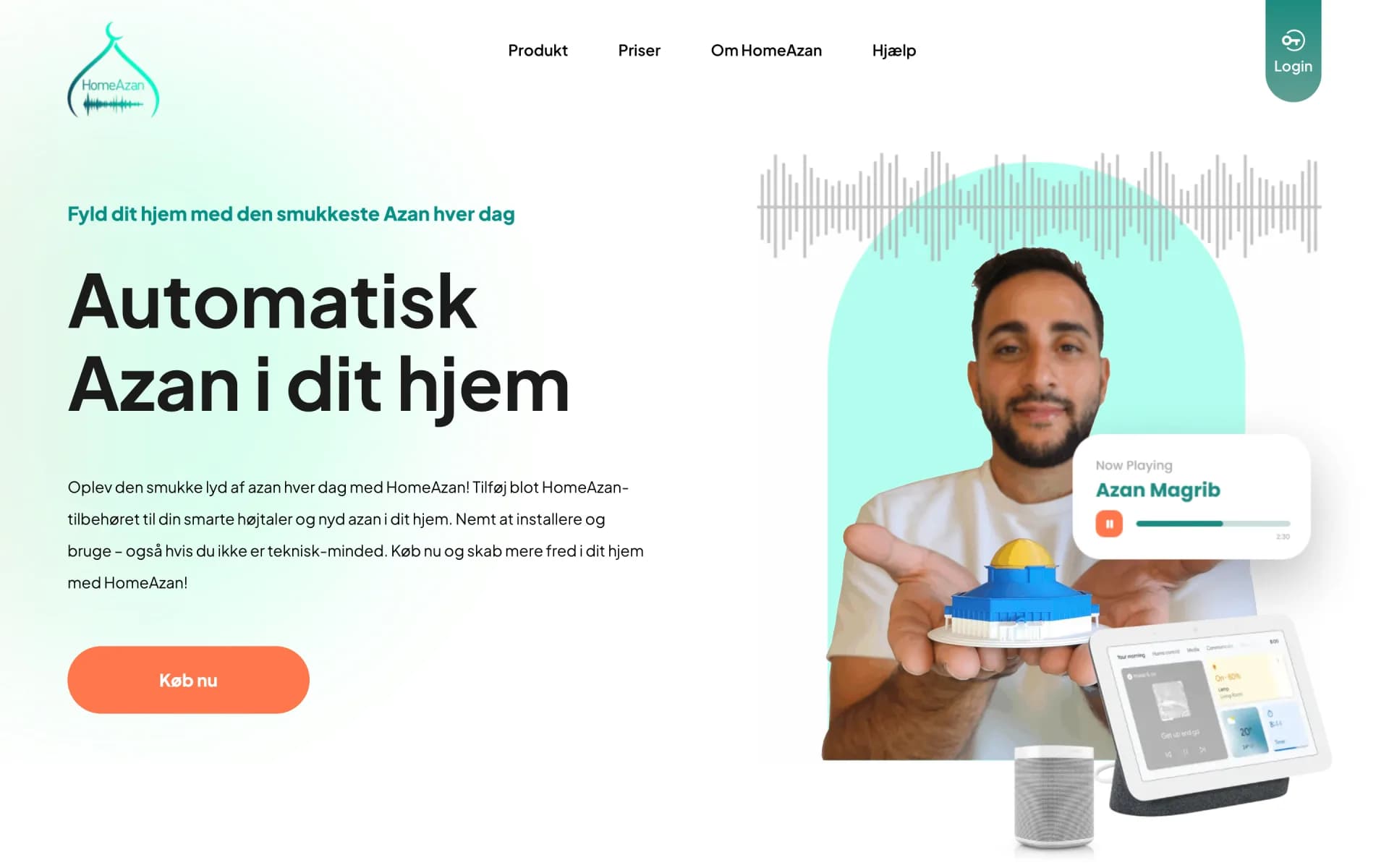 Forsiden af homeazan.com med Abdullah, der holder en HomeAzan